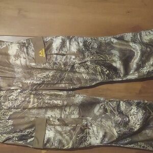 Men's size XL Realtree pants